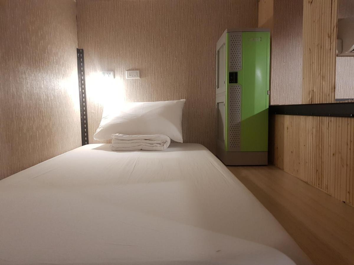 Hostel Of Rising Sun 昇行旅 Yonghe Exteriör bild